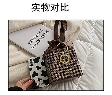 STYLISH PATTERNED BUCKET BAG IN A BOX