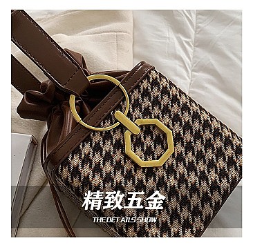 STYLISH PATTERNED BUCKET BAG IN A BOX