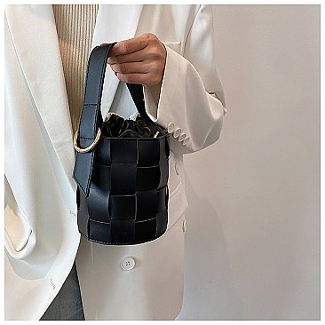 DRAWSTRING HANDMADE WOVEN BUCKET BAG