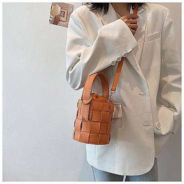 DRAWSTRING HANDMADE WOVEN BUCKET BAG