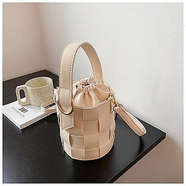 DRAWSTRING HANDMADE WOVEN BUCKET BAG