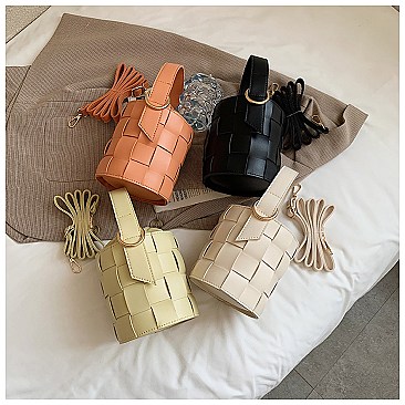 DRAWSTRING HANDMADE WOVEN BUCKET BAG