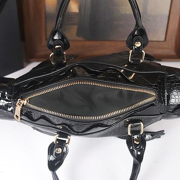 Crocodile Shaped Novelty Satchel - Shoulder Bag