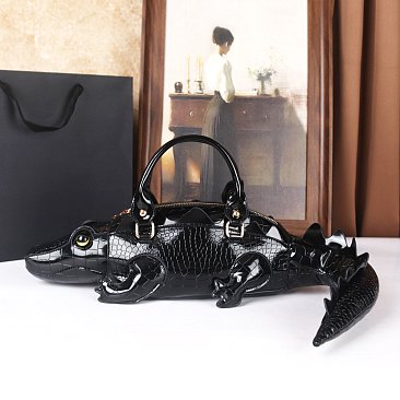 Crocodile Shaped Novelty Satchel - Shoulder Bag
