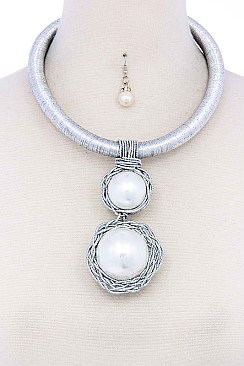 POSH PEARLS METALLIC THREAD STATEMENT NECKLACE SET JYJSN2216