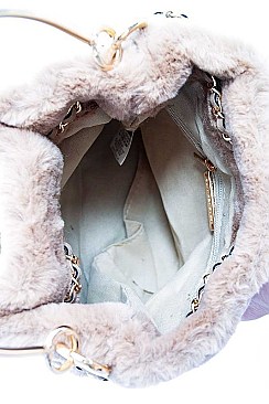 FUR CROSSBODY CLUTCH WITH LINKED CHAIN