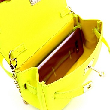 CHAIN STRAP CROSS BODY FANNY PACK