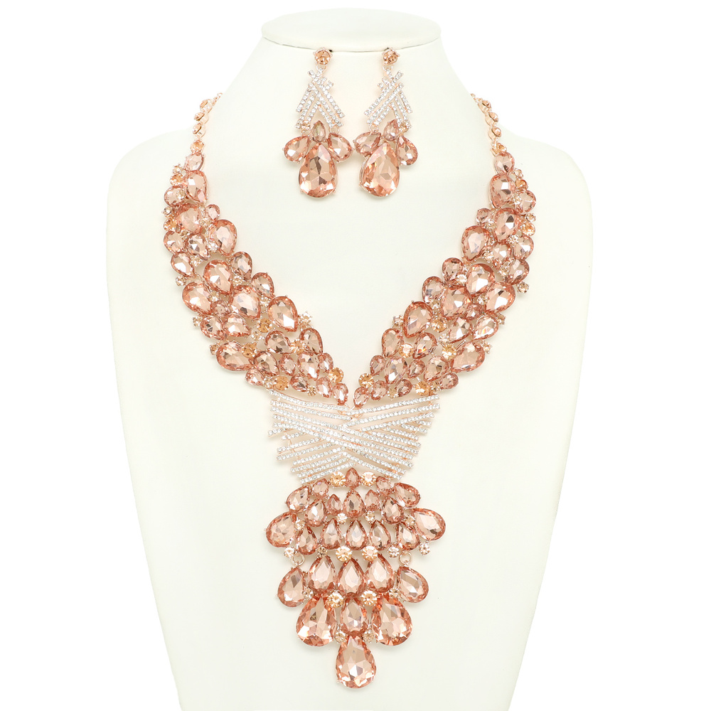 Gold Toned Victorian Styled Rhinestones Cluster Teardrop Statement Necklace 21