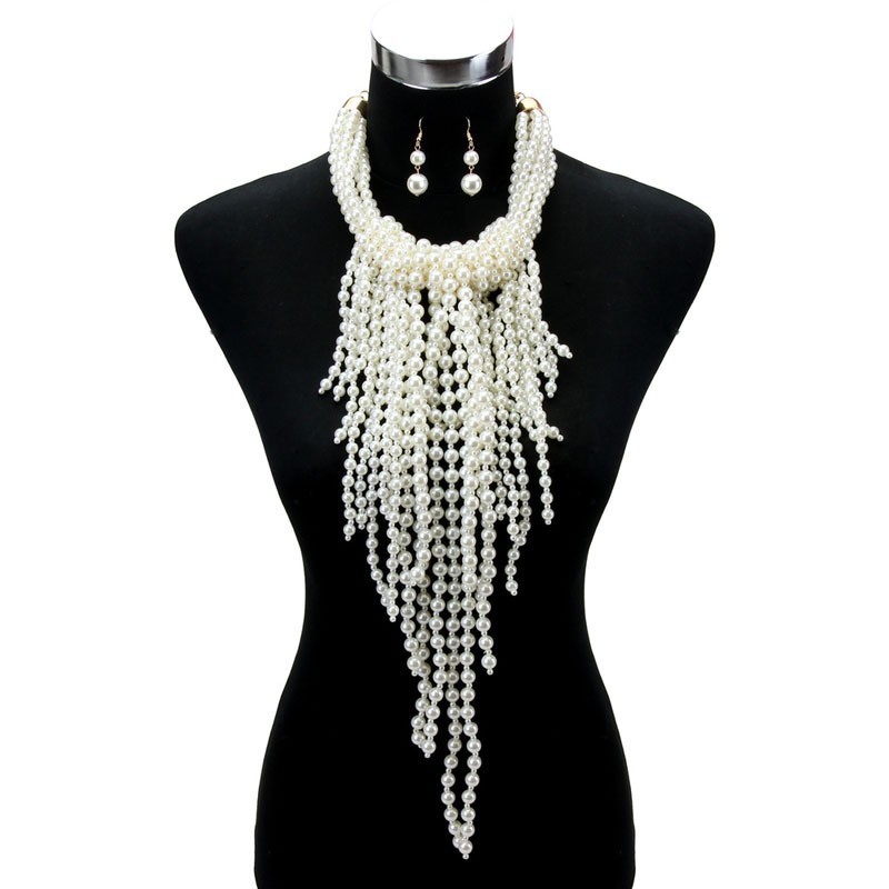 ChiqueTrendz Green and Black Bead Bib Necklace Set with Pearl Detail 