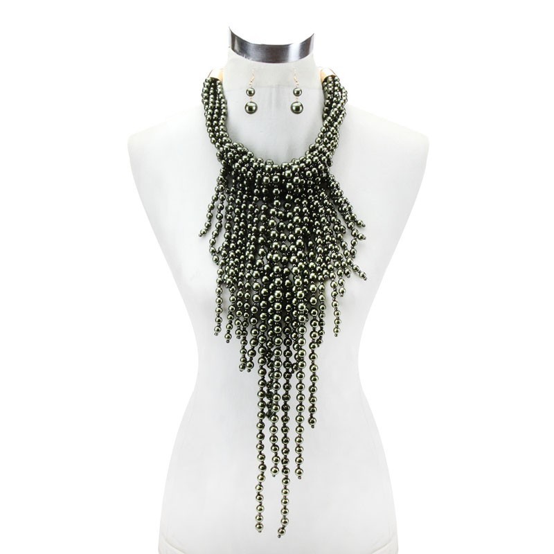 ChiqueTrendz Green and Black Bead Bib Necklace Set with Pearl Detail 