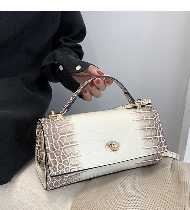 FASHION TEXTURED LEATHER ANIMAL PRINT CROSS BODY BAG17492 > Animal