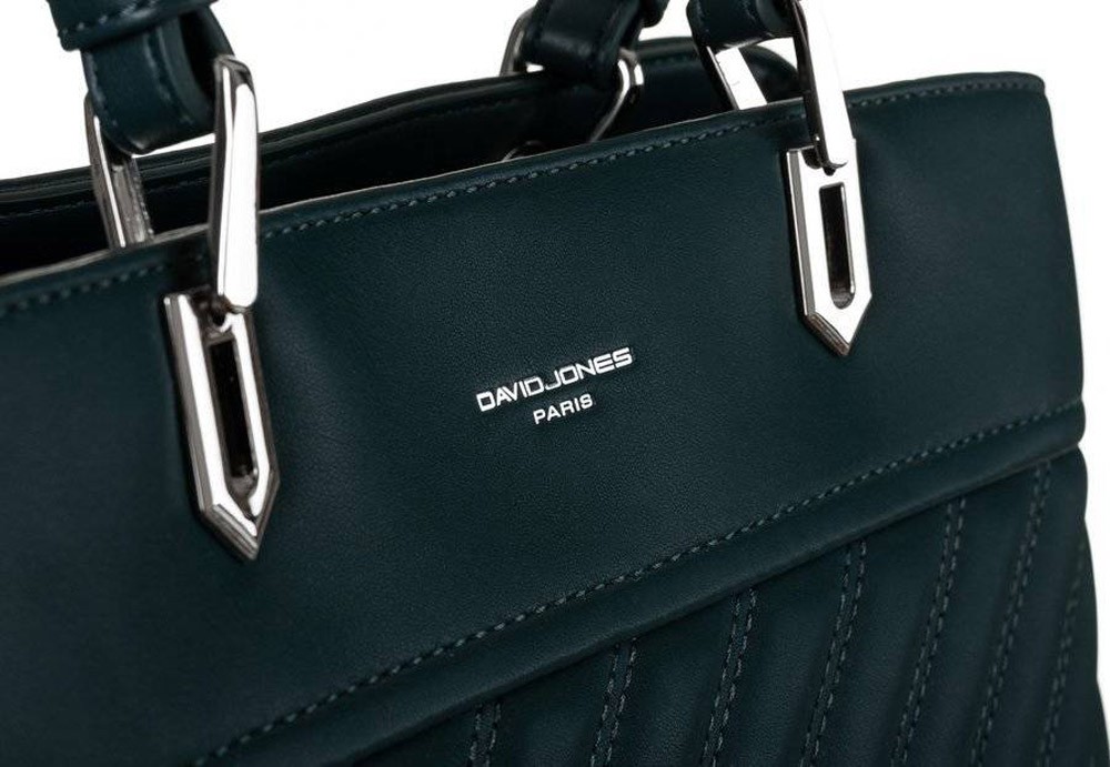 David Jones (Paris), Bags