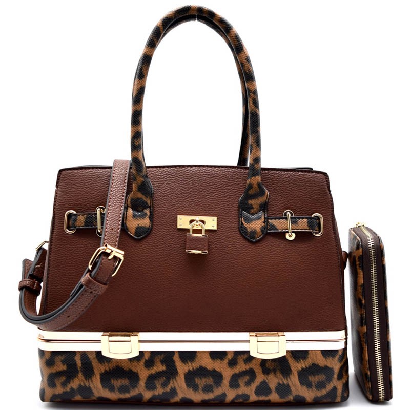 Purse with bottom best sale compartment