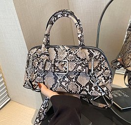 Edgy Animal Pattern Design Sarchel