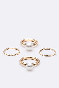 Set of (4 Pieces) Iconic Pearl Ring Set LAYR0236