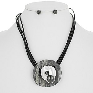 ARTSY CIRCLE LAYERED NECKLACE SET