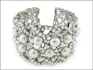 OB02227 RDPRL  Wire Cuff with Pearl