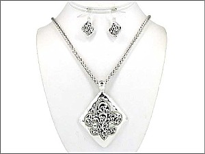 OS02350STT Designer Textured Fleur De Lis necklace with earrings