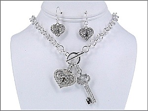 S5195L AS/CY Heart & key Necklace with earring