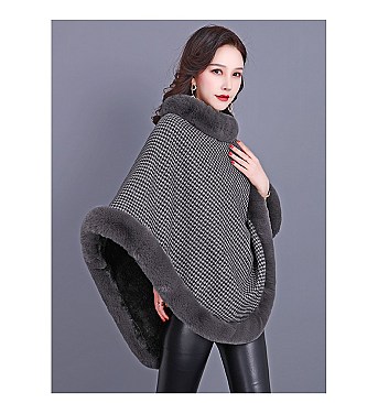 TRENDY SOFT TEXTURED DICHROMATIC FAUX FUR PONCHO