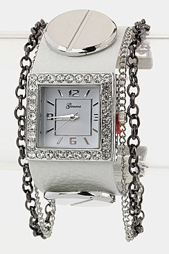 Trendy Leather & Screw Button Cuff Fashion Watch LA 05-1877