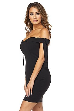 Pack Of 6 Pieces Fashionable Off Shoulder Dress BJBD10283