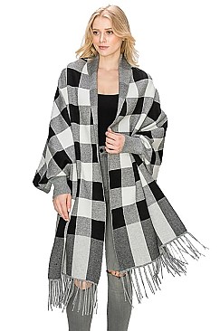 FANCY PLAID PATTERN TASSEL PONCHO