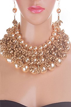 Classy Bold Pearls Statement Necklace LA-CN1973