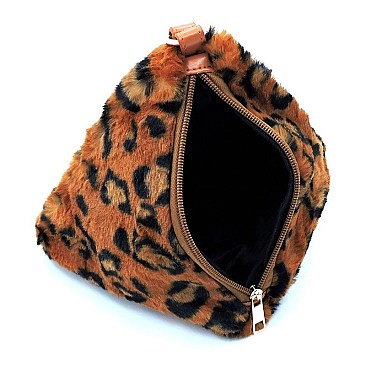 Faux Leopard Fur Tetrahedron Clutch Wrist let
