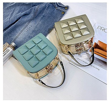 3D Geometric Design Metal Frame Satchel