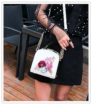 3D Flower & Pearl Design Metal Frame Satchel