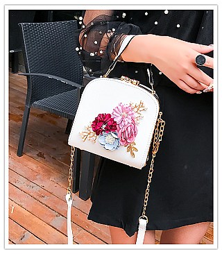 3D Flower & Pearl Design Metal Frame Satchel