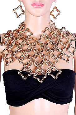 QUATREFOIL BIB STATEMENT NECKLACE SET