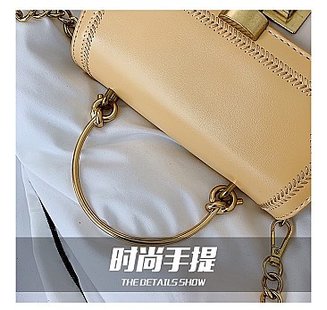 PUSH-LOCK & CHAIN HANDLE SHOULDER BAG