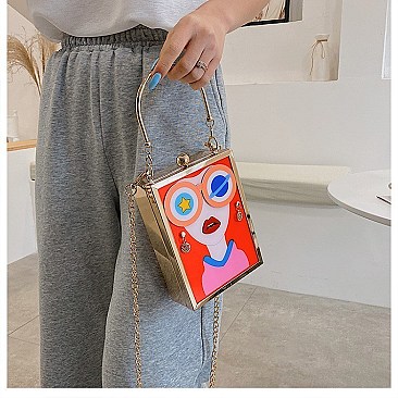 ANIMATED 3D LADY STATEMENT BOXY BAG