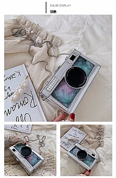 BOXY CAMERA CLUTCH BAG