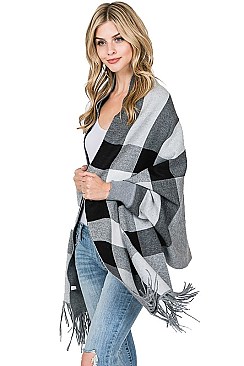 FANCY PLAID PATTERN TASSEL PONCHO