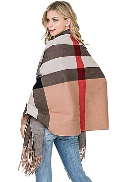 FANCY PLAID PATTERN TASSEL PONCHO