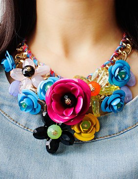 Chunky Floral Crystal Gold Chain Necklace