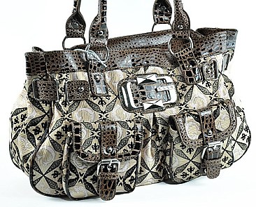 Signature G Purse