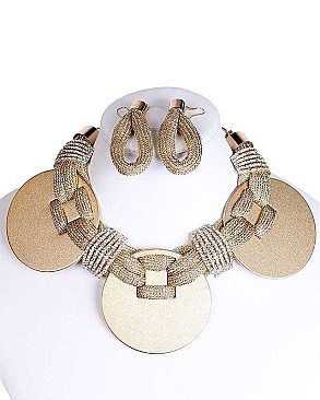 LRG DISCS CHAINED BIB NECKLACE SET