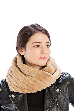 QUILTED STRIPE INFINITY SCARF