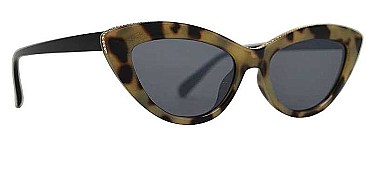 PACK OF 12  CAT EYE SUNGLASSES WITH FLAT LENS