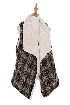 MULTI TONE PLAID PATTERN FAUX SHEARLING VEST