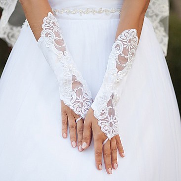 FASHIONABLE SATIN BRIDAL FINGERLESS GLOVES W/ LACE ON BOTH SIDE SLGLV965