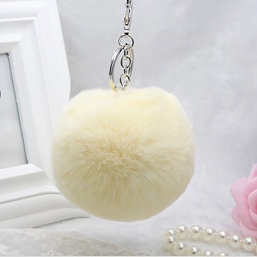 POM POM KEYCHAIN