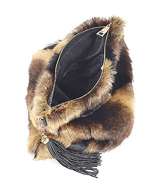 FOLDABLE TIGER PRINT FUR CLUTCH