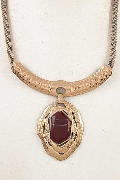 STONE & HAMMERED PENDANT NECKLACE SET