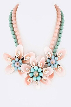 Chic Genuine Shell Flower Statement Necklace LA182118A