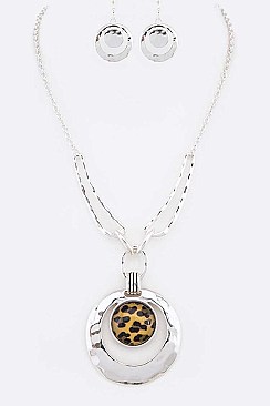 Glass Pendant Leopard Printed Necklace Set